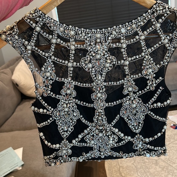 Formal sequence gown - Picture 4 of 6